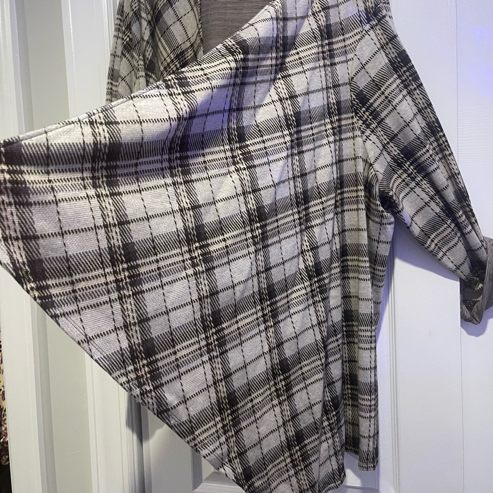 Super soft torrid sweater/cardigan